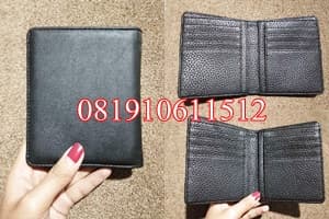 dompet tempat kartu