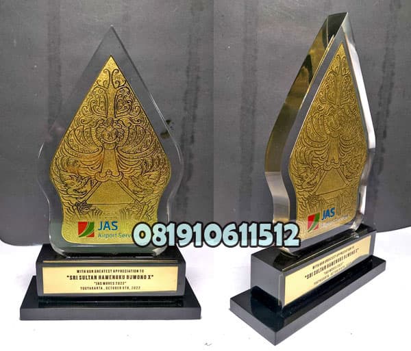 plakat resin wayang jas