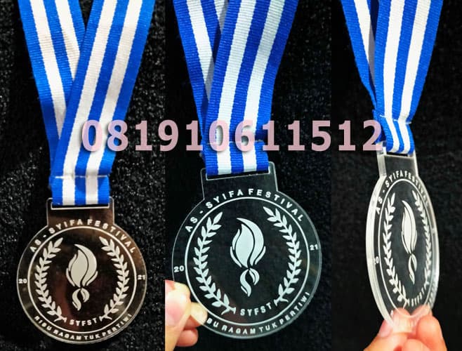 medali akrilik grafir murah